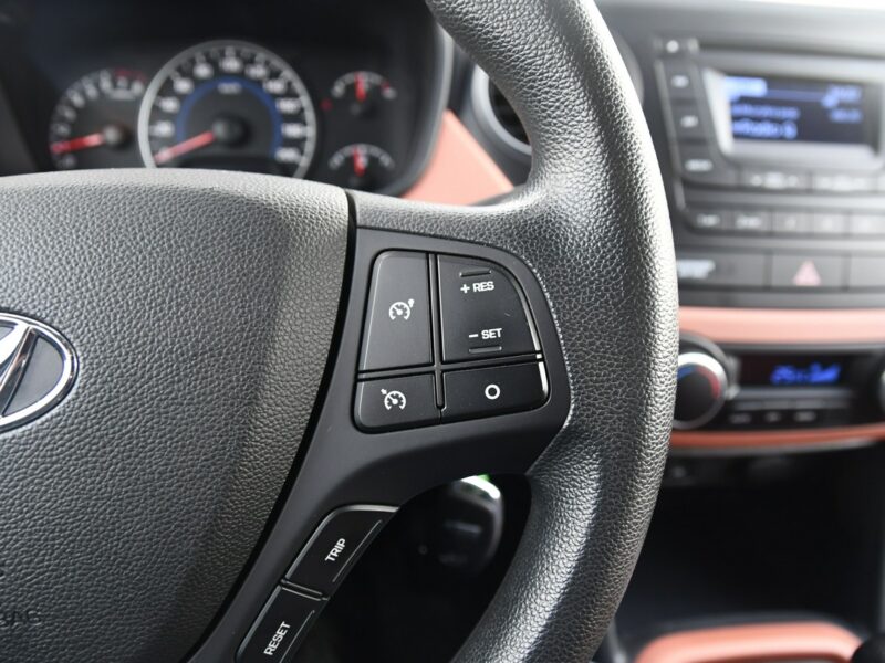 Hyundai i10 1,0BENZ Dudki11 Serwis.Klimatyzacja..El.szyby.Centralka. II (2013-)