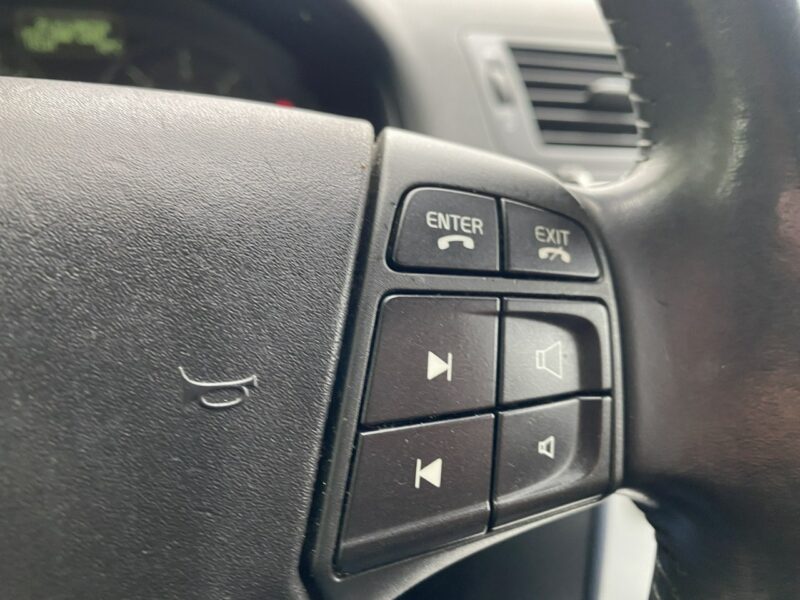 Volvo V50 Hak, klimatronic, tempomat, czujnik deszczu ,drugie koła I (2004-2007)