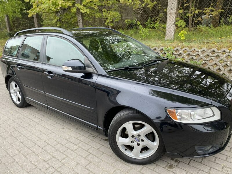 Volvo V50 Hak, klimatronic, tempomat, czujnik deszczu ,drugie koła I (2004-2007)