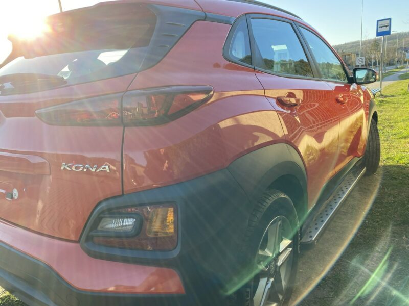 Hyundai Kona Kamera, klimatronic, tempomat, czujnik deszczu ,automatyczne światła I (2017-2023)