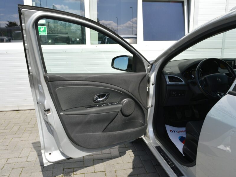 Renault Megane 1.2TCe LIMITED LED Navi Nowy rozrząd filtry olej sprzęgło akumulator III (2008-2016)