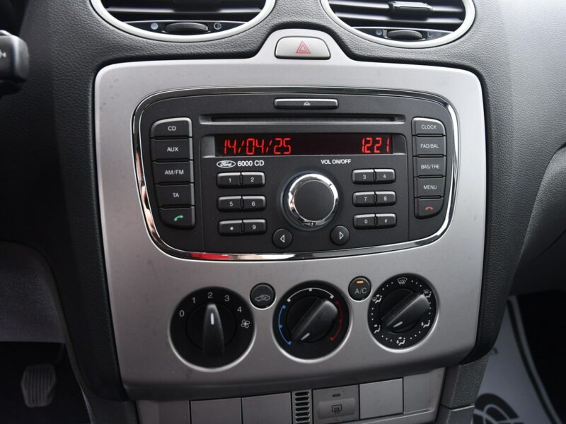 Ford Focus 1,6benz DUDKI11 Klimatyzcja.El,szyby>Centralka,Tempomat.kredyt.OKAZJA Mk2 (2004-2011)