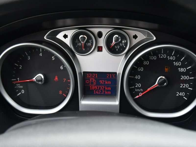 Ford Focus 1,6benz DUDKI11 Klimatyzcja.El,szyby>Centralka,Tempomat.kredyt.OKAZJA Mk2 (2004-2011)