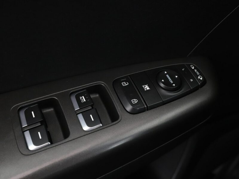 Kia Sportage navi kamera hak klima-auto tempomat Bluetooth IV (2016-2021)