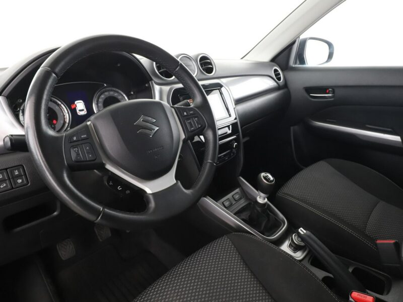 Suzuki Vitara mHEV 4x4 navi PDC grzane fotele ACC Bluetooth klima-auto II (2015-2019)