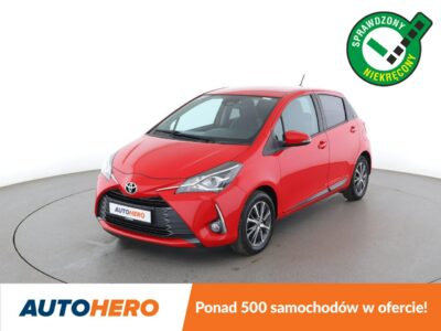 Toyota Yaris grzane fotele kamera Bluetooth tempomat AsystentPasaRuchu III (2011-2019)