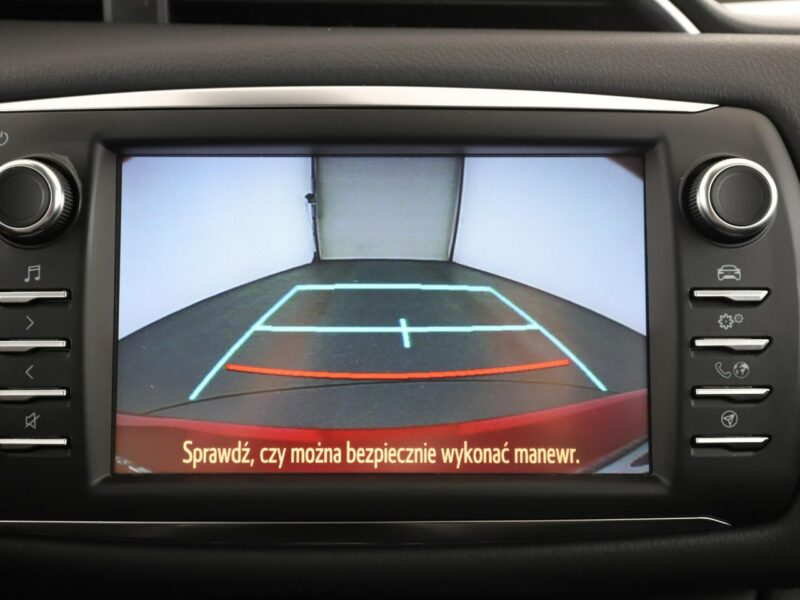 Toyota Yaris grzane fotele kamera Bluetooth tempomat AsystentPasaRuchu III (2011-2019)