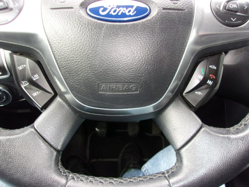 Ford Focus 125 Km-6 Biegów Titanium Klimatronic Navi Alu Kredyt Bez BIK i KRD Mk3 (2010-2018)