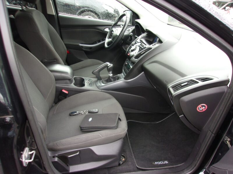 Ford Focus 125 Km-6 Biegów Titanium Klimatronic Navi Alu Kredyt Bez BIK i KRD Mk3 (2010-2018)