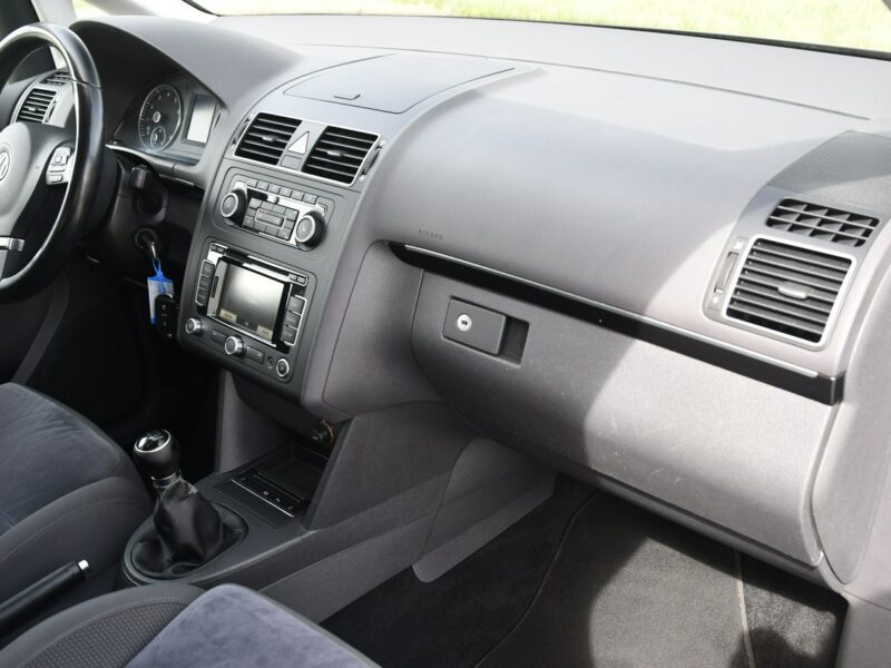 Volkswagen Touran 1,4Turbo DUDKI11 ALu.Klimatr 2 str.Navi.Hak.Tempomat.OKAZJA II (2010-2015)