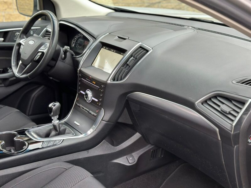 Ford EDGE 4x4 Titanium Faktura VAT 23% Webasto Panorama Xenon