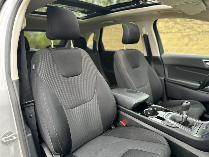 Ford EDGE 4x4 Titanium Faktura VAT 23% Webasto Panorama Xenon