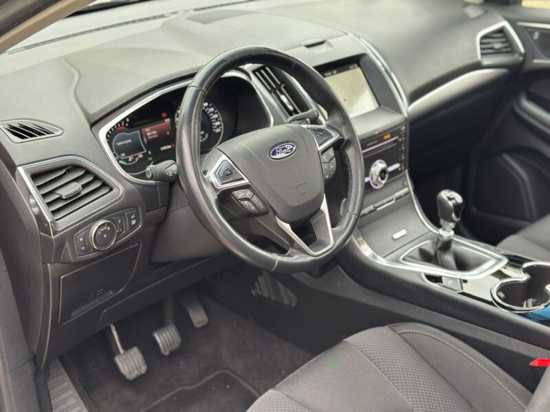 Ford EDGE 4x4 Titanium Faktura VAT 23% Webasto Panorama Xenon
