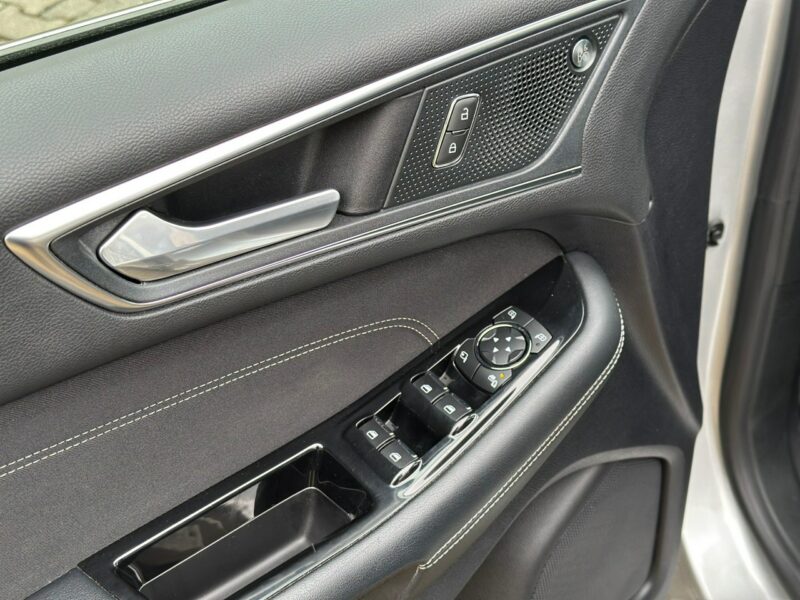 Ford EDGE 4x4 Titanium Faktura VAT 23% Webasto Panorama Xenon