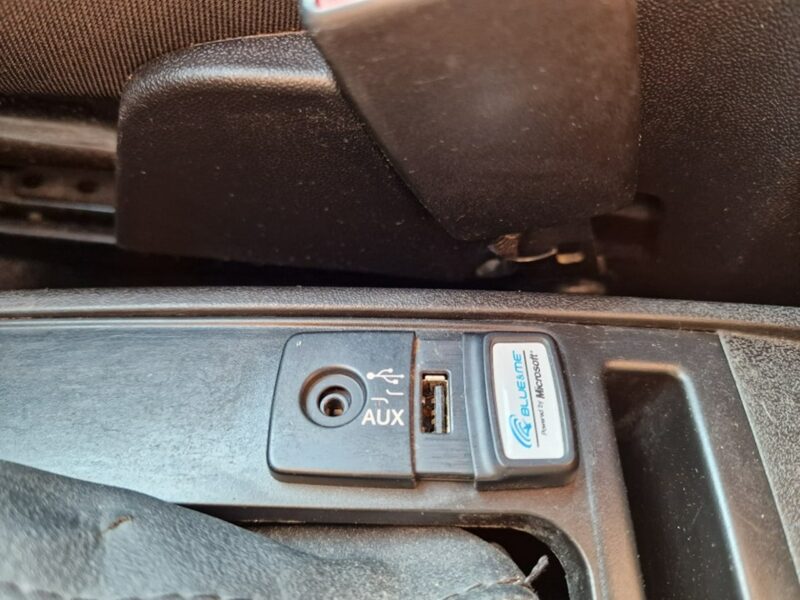 Fiat Doblo 1.3 MultiJet 90 KM, Klima Automatyczna, Bluetooth, Isofix, Komputer II (2009-)