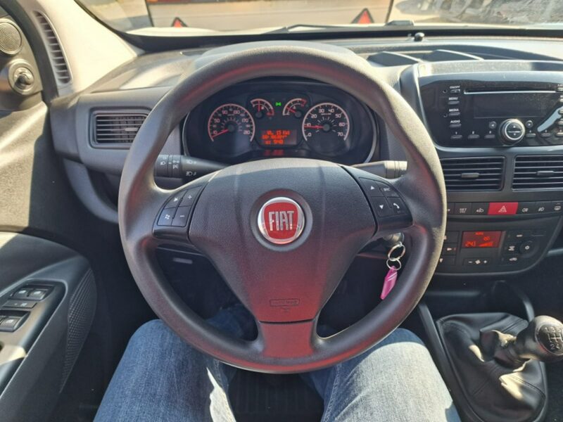 Fiat Doblo 1.3 MultiJet 90 KM, Klima Automatyczna, Bluetooth, Isofix, Komputer II (2009-)