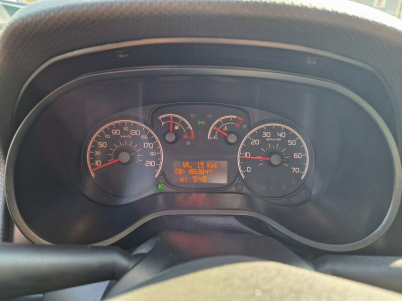 Fiat Doblo 1.3 MultiJet 90 KM, Klima Automatyczna, Bluetooth, Isofix, Komputer II (2009-)