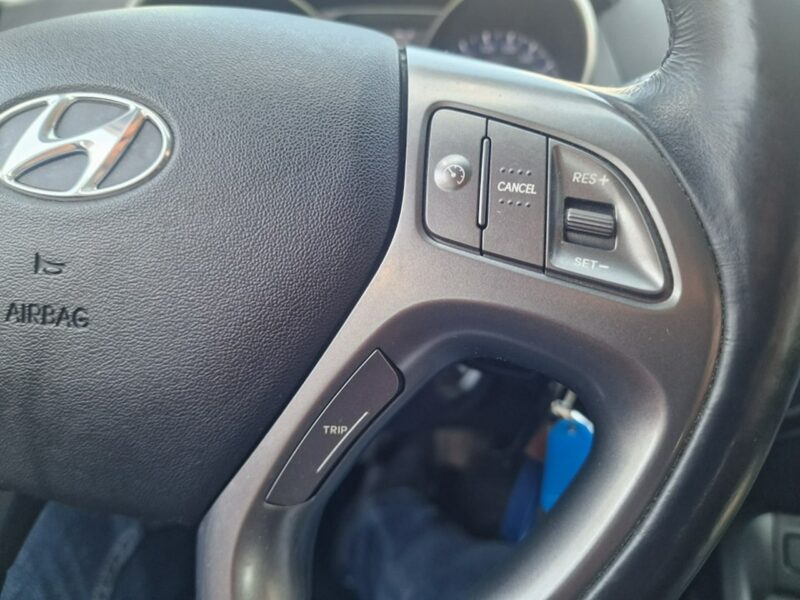 Hyundai ix35 1.6 GDI 135 KM, Klima, Bluetooth, Grzane Fotele i Kierownica, Isofix