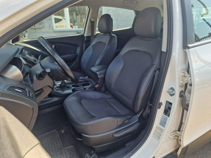 Hyundai ix35 1.6 GDI 135 KM, Klima, Bluetooth, Grzane Fotele i Kierownica, Isofix