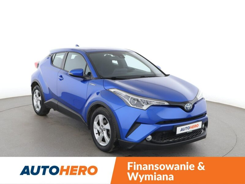 Toyota C-HR HEV navi klima auto kamera i czujniki parkowania