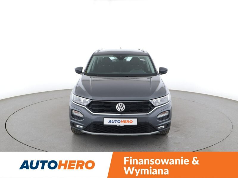 Volkswagen T-Roc navi LED klima auto czujniki parkowania