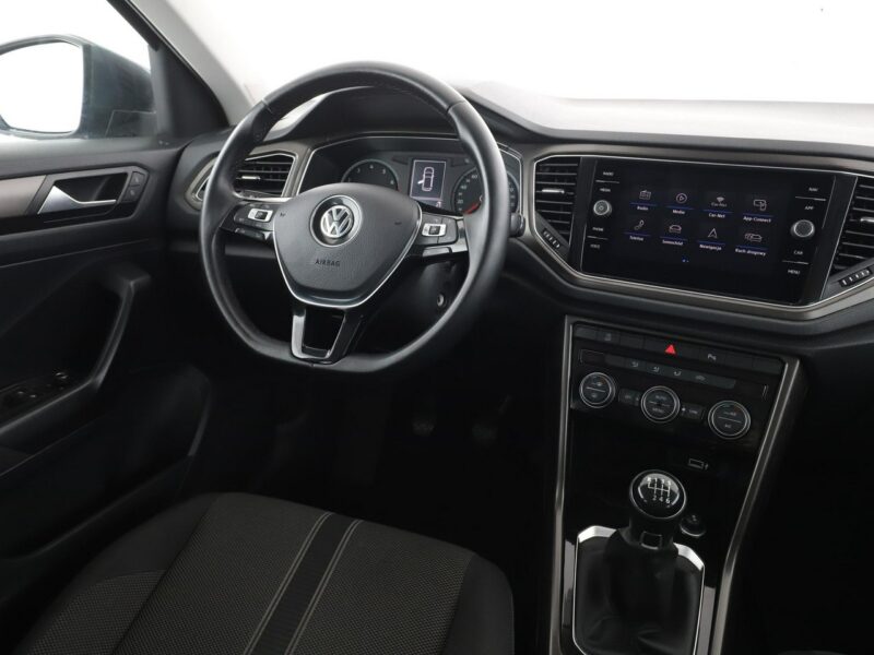 Volkswagen T-Roc navi LED klima auto czujniki parkowania