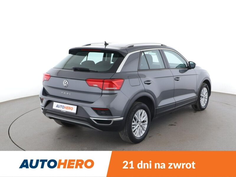 Volkswagen T-Roc navi LED klima auto czujniki parkowania