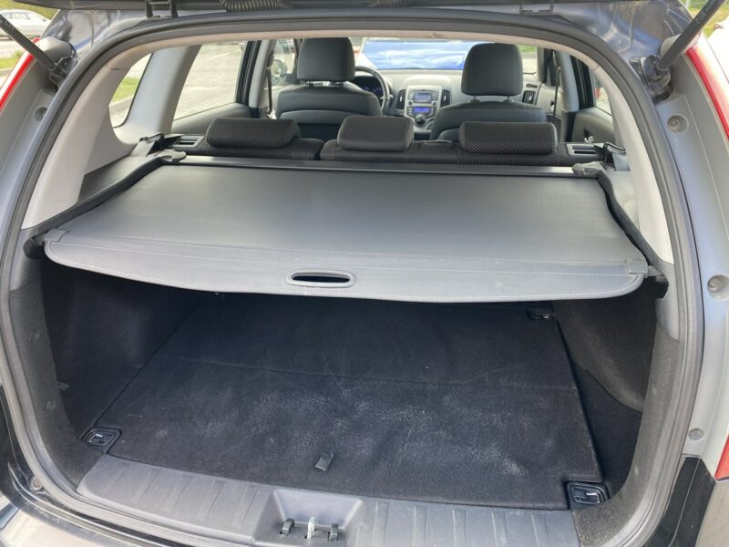 Hyundai i30 Po liftingu, klimatronik, czujniki parkowania, mocny silnik, 8 airbag I (2002-2013)