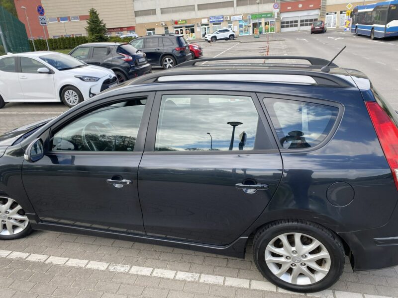 Hyundai i30 Po liftingu, klimatronik, czujniki parkowania, mocny silnik, 8 airbag I (2002-2013)