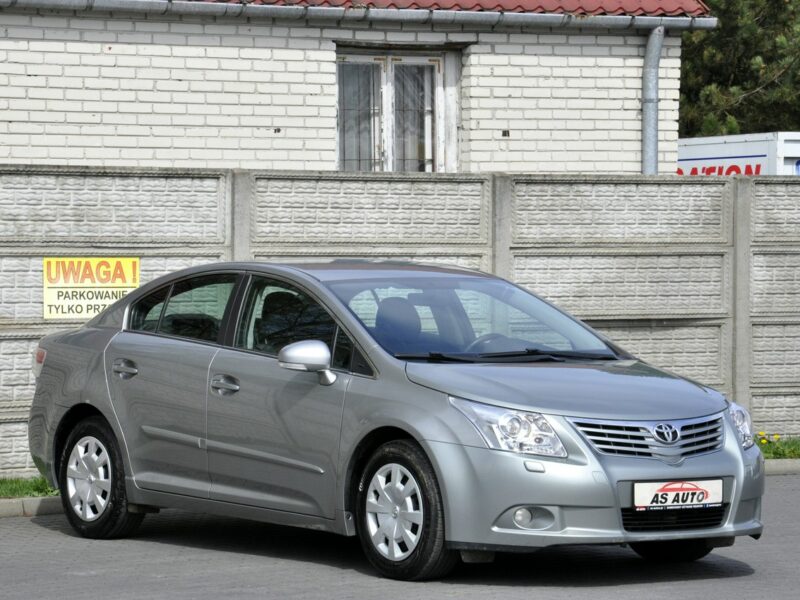 Toyota Avensis Toyota Avensis 1,8VVTi 147KM Soll/Serwisowana/Kamera/Nawigacja/Zadbany III (2009-)