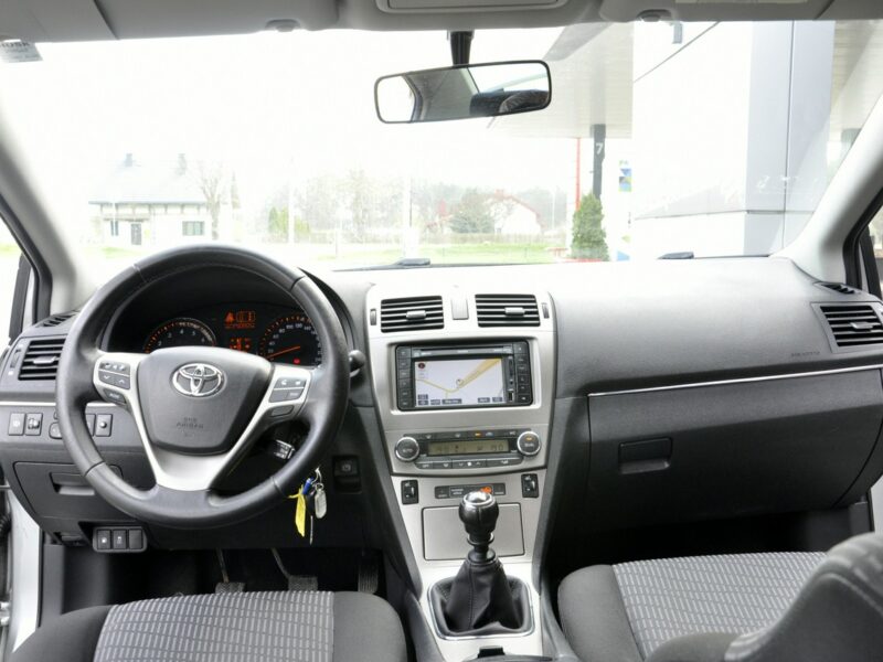 Toyota Avensis Toyota Avensis 1,8VVTi 147KM Soll/Serwisowana/Kamera/Nawigacja/Zadbany III (2009-)