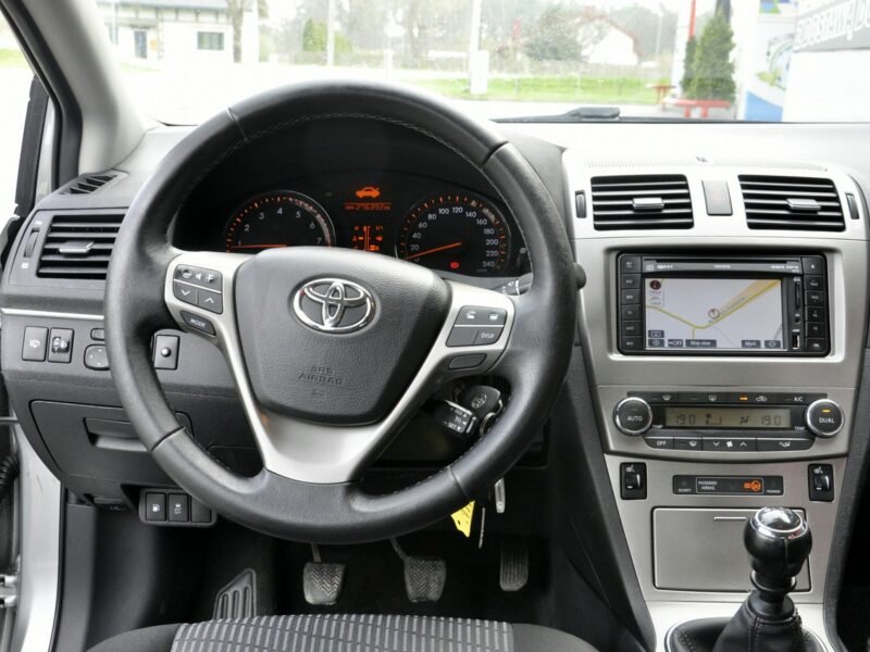 Toyota Avensis Toyota Avensis 1,8VVTi 147KM Soll/Serwisowana/Kamera/Nawigacja/Zadbany III (2009-)