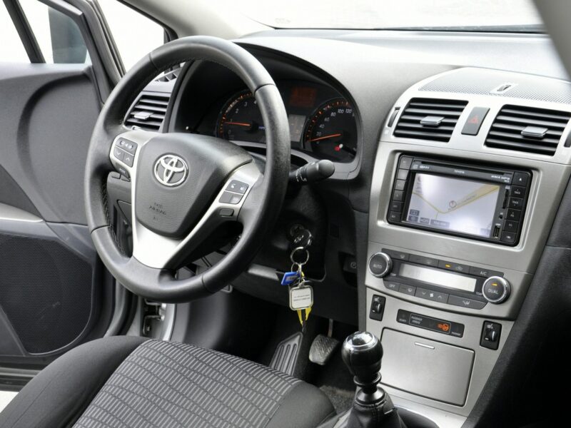 Toyota Avensis Toyota Avensis 1,8VVTi 147KM Soll/Serwisowana/Kamera/Nawigacja/Zadbany III (2009-)