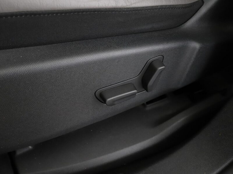 Citroen C5 Aircross Automat Panorama Navi Kamera cofania Podgrzewane fotele Hak