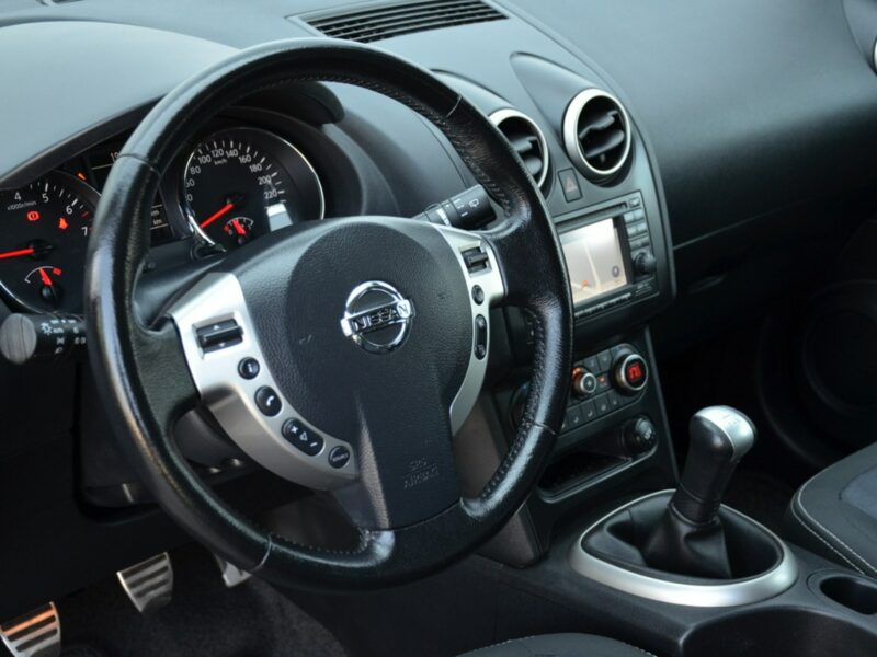 Nissan Qashqai Zarejestrowany 1.6i 117KM Lift Panorama Navi Kamera Start/Stop I (2007-2013)