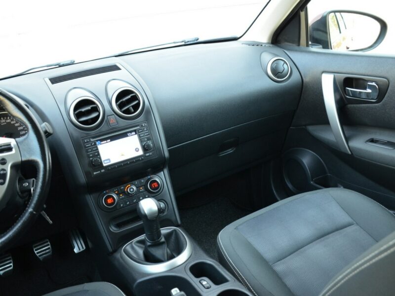 Nissan Qashqai Zarejestrowany 1.6i 117KM Lift Panorama Navi Kamera Start/Stop I (2007-2013)