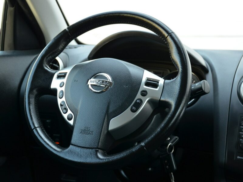 Nissan Qashqai Zarejestrowany 1.6i 117KM Lift Panorama Navi Kamera Start/Stop I (2007-2013)