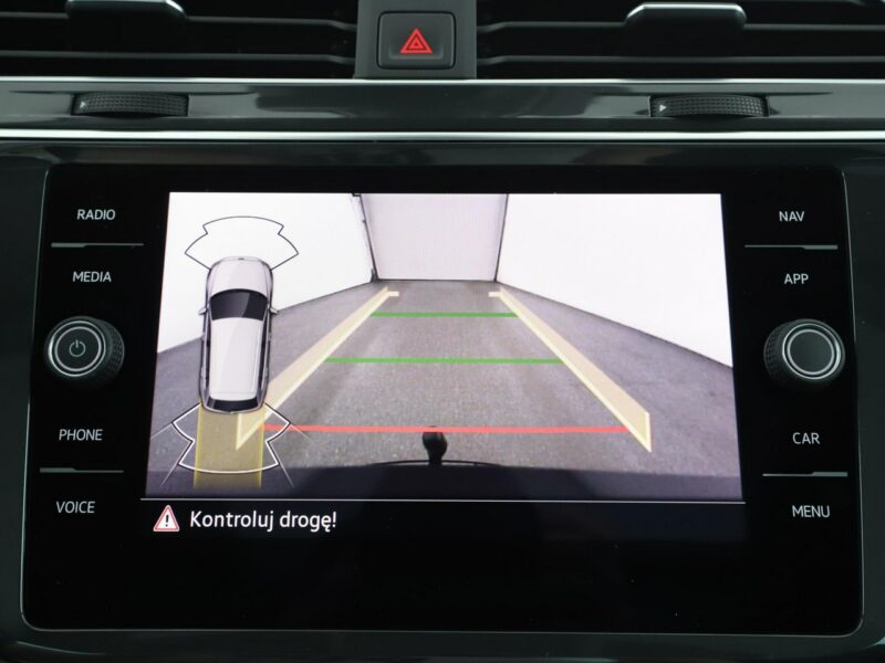 Volkswagen Tiguan Elegance automat alcantara panorama virtual grzane fotele ACC navi kam II (2016-2024)