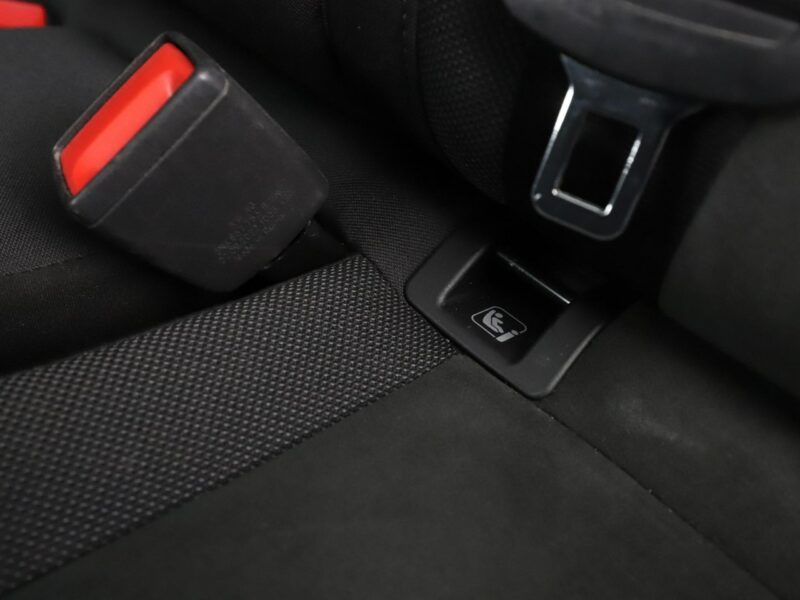 Volkswagen Tiguan Elegance automat alcantara panorama virtual grzane fotele ACC navi kam II (2016-2024)
