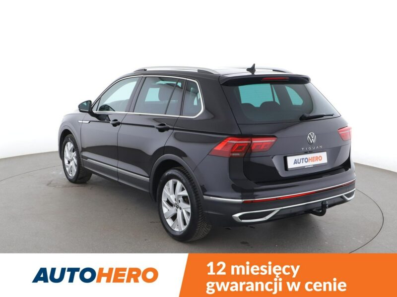 Volkswagen Tiguan Elegance automat alcantara panorama virtual grzane fotele ACC navi kam II (2016-2024)