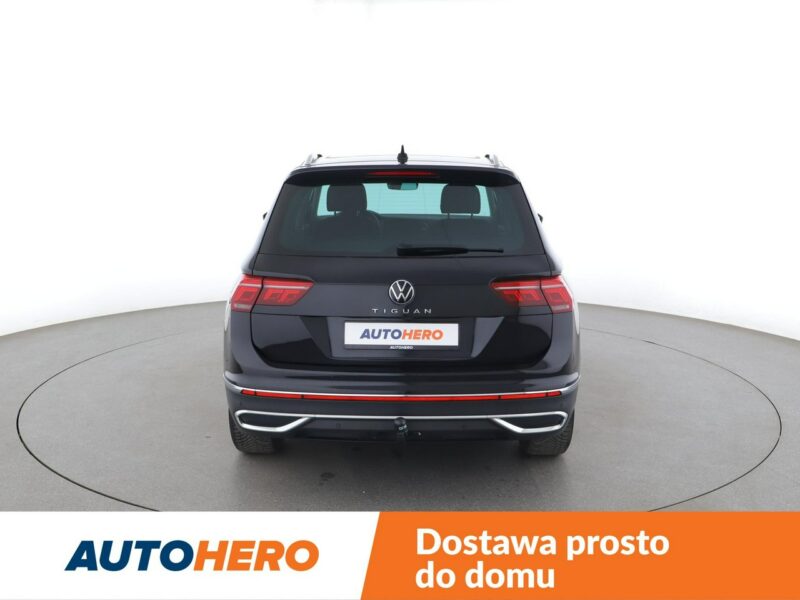Volkswagen Tiguan Elegance automat alcantara panorama virtual grzane fotele ACC navi kam II (2016-2024)