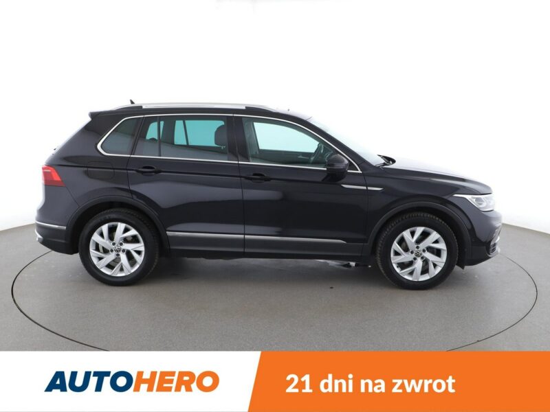 Volkswagen Tiguan Elegance automat alcantara panorama virtual grzane fotele ACC navi kam II (2016-2024)