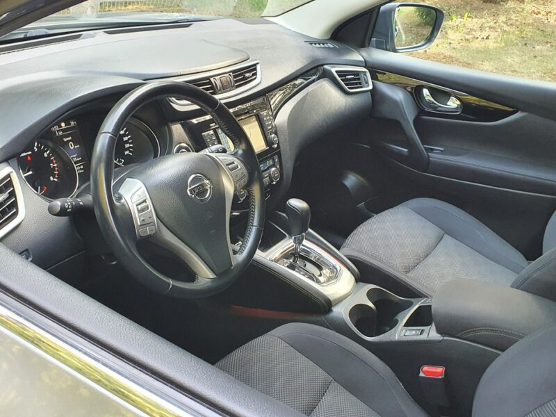 Nissan Qashqai 1.2T # Automat # NAVI # Climatronic # Panorama # Kamery 360 # Zadbana II (2013-2021)