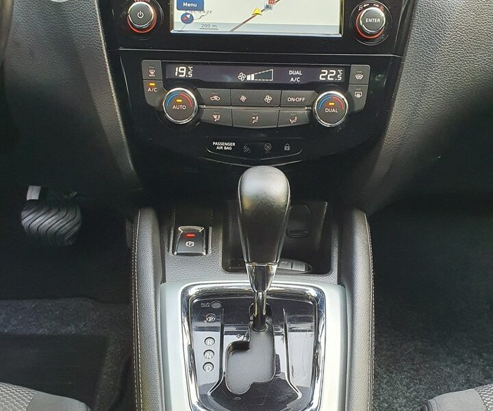 Nissan Qashqai 1.2T # Automat # NAVI # Climatronic # Panorama # Kamery 360 # Zadbana II (2013-2021)