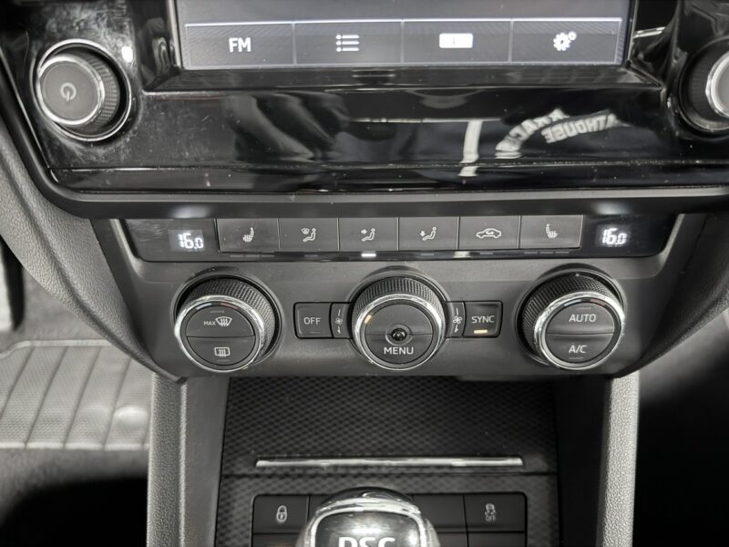 Škoda Octavia RS 2.0 TDI 184KM*CHALLENGE*VRS Mode*AppleCar*Bi-Xenon*El.Klapa*NIEMCY III (2013-)