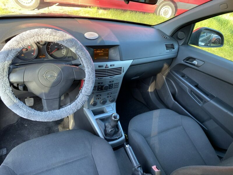 Opel Astra Mocny i oszczędny Diesel, po liftingu, klimatyzacja, niski przebieg H (2004-2014)