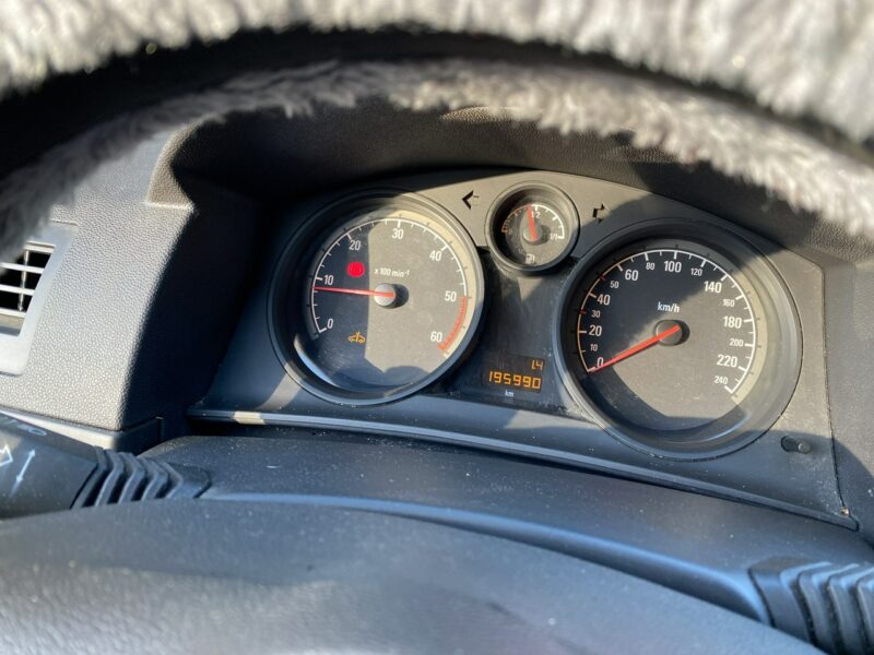 Opel Astra Mocny i oszczędny Diesel, po liftingu, klimatyzacja, niski przebieg H (2004-2014)