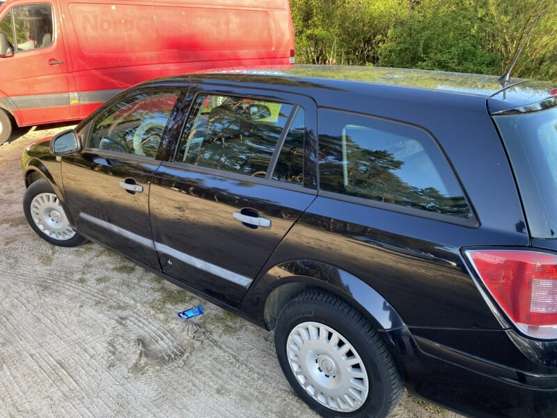 Opel Astra Mocny i oszczędny Diesel, po liftingu, klimatyzacja, niski przebieg H (2004-2014)