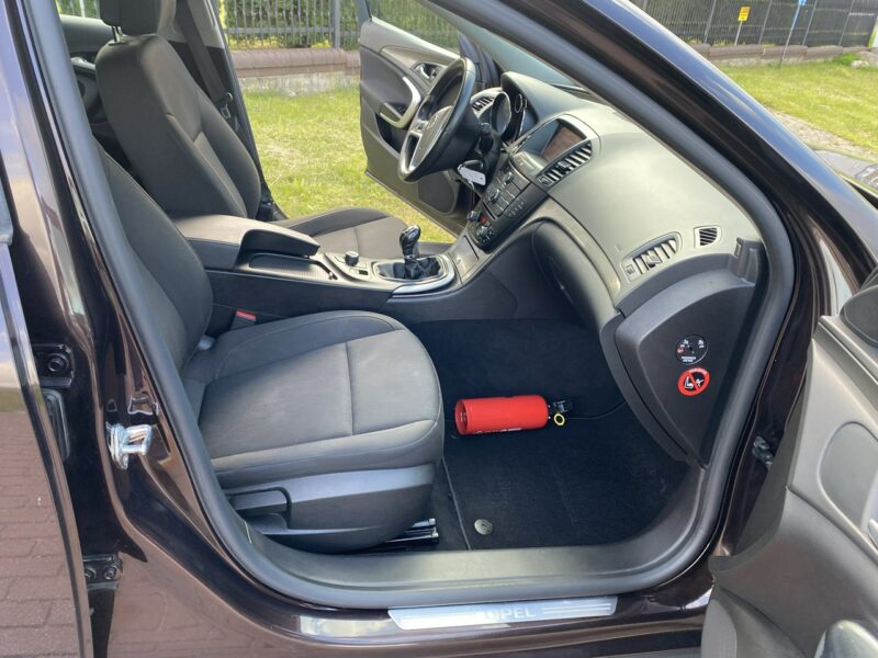 Opel Insignia Edition, nawigacja, czujniki parkowania, hak ,drugie koła,nowy rozrząd A (2008-2017)