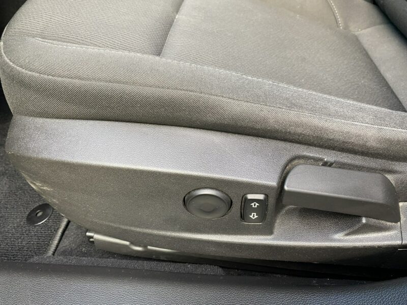 Opel Insignia Edition, nawigacja, czujniki parkowania, hak ,drugie koła,nowy rozrząd A (2008-2017)